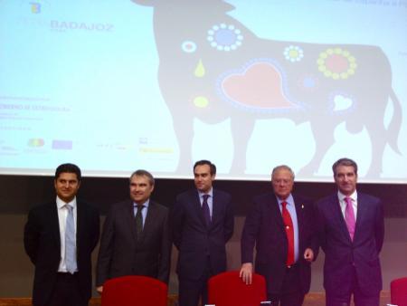 Extremadura destaca la importancia de FEHISPOR para dinamizar exportaciones y captar inversores