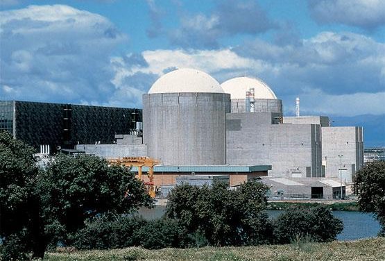 La Central Nuclear de Almaraz decide posponer de momento la recarga de combustible de su unidad I