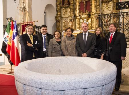 Monago inaugura el Año de Núñez de Balboa en el acto de presentación de la pila bautismal restaurada