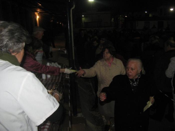 Cerca de 500 jubilados participan en la matanza popular extremeña celebrada en Moraleja