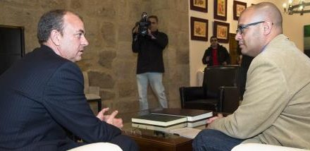 Monago recibe al coordinador territorial de UPyD para abordar la posible reforma de la Ley Electoral