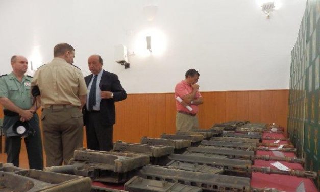 López Iglesias anuncia que la Guardia Civil ha hallado otra pistola de las robadas en la Base Militar de Bótoa