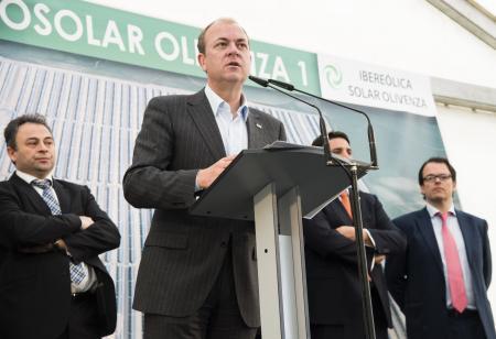 Monago inaugura la planta termosolar Olivenza Iv y anuncia que se baraja un recurso contra el Gobierno