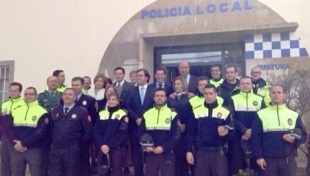 Nevado-Batalla destaca el trabajo del Policía Local como primer eslabón en la relación con el ciudadano