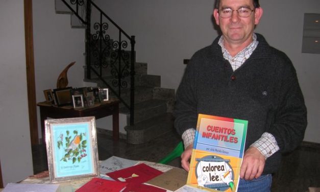 El escritor de cuentos infantiles Julio Mahíllo celebra una fiesta este viernes en Santibáñez el Bajo