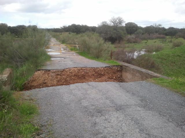 Luz verde a las obras para reparar caminos en Carcaboso, Arroyo, Almendralejo y Villafranca