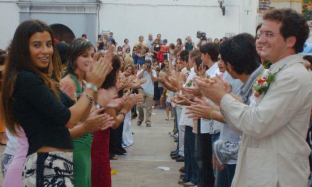 Pinofranqueado celebra este fin de semana la fiesta de la Enramá con la participación de unas 60 parejas