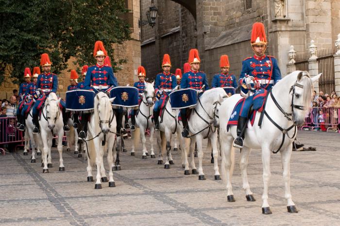Integrantes de la Guardia Real impartirán charlas y realizarán exhibiciones en Valencia de Alcántara