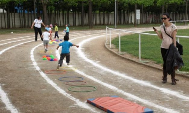 Más de 200 escolares del Joaquín Ballesteros participan en las II «Peque Olimpiadas» de Moraleja