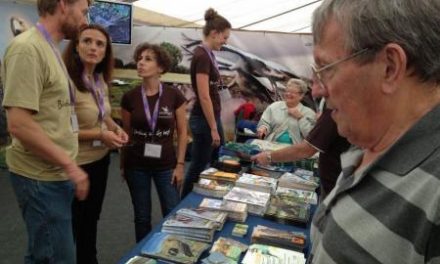 Extremadura participa por primera vez en la Scottish BirdFair de Escocia para promocionar la ornitología