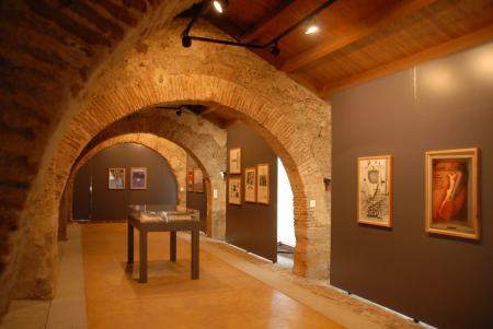 El Museo Vostell Malpartida ofrece visitas guiadas a la exposición temporal “Carteles. Wolf Vostell”