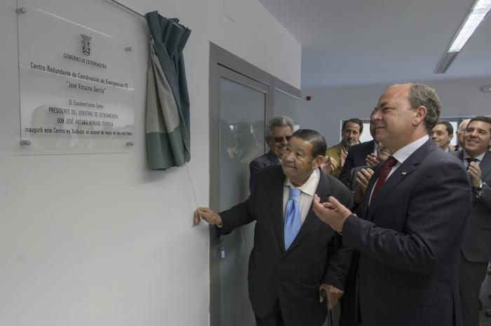 Monago inaugura el centro redundante del 112 «José Vizcaíno» como un servicio completo útil y necesario