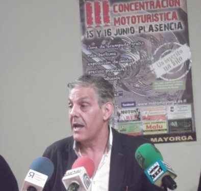 Plasencia aclara que el concierto de Pablo Alborán lo está negociando un promotor privado y no está confirmado
