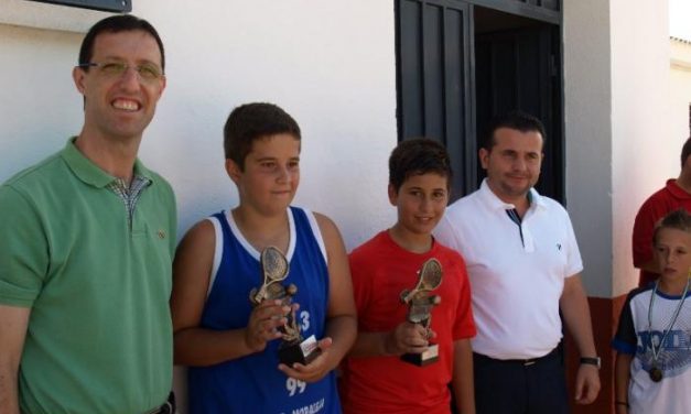 La pareja “Los del 99” se proclaman ganadores del III Torneo de Pádel Sub-16 San Buenaventura de Moraleja