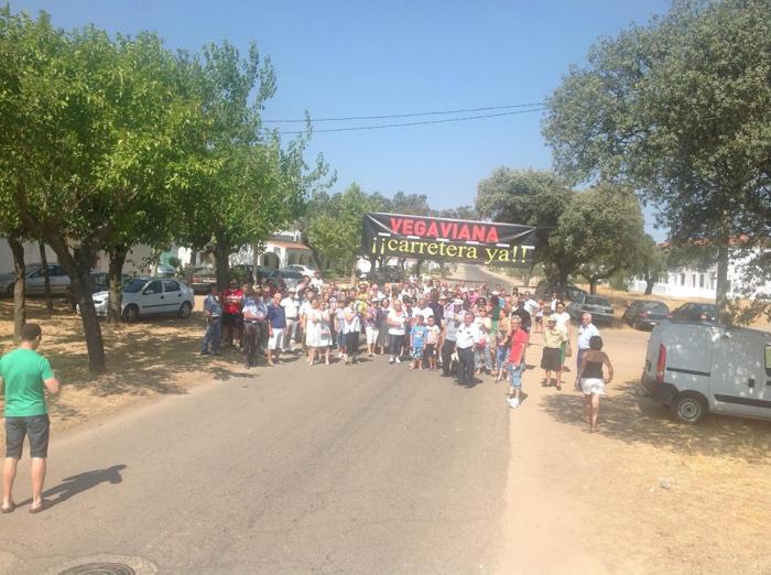La Asociación de Vecinos de Vegaviana desconvoca las manifestaciones previstas para el mes de septiembre