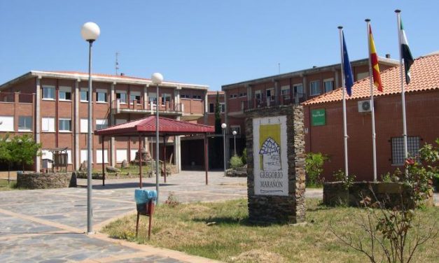 Educación deniega a 60 alumnos la plaza en la residencia de estudiantes de Caminomorisco