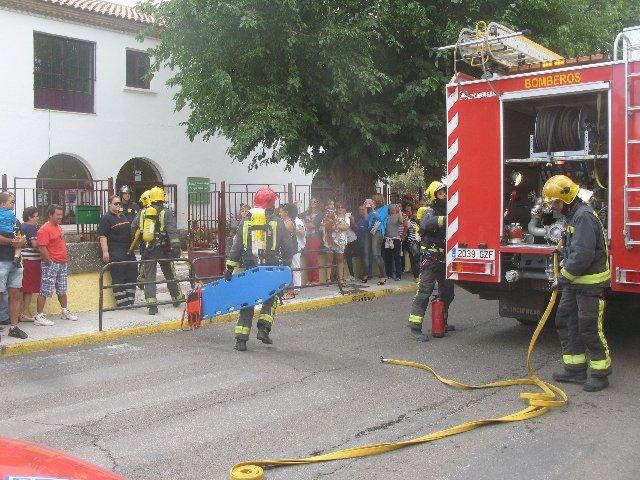 Los alumnos del “Joaquin Ballesteros” finalizan con éxito y sin incidentes el simulacro de incendio