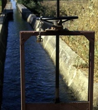 La CHT modifica los cánones de agua a los usuarios del sistema de abastecimiento del río Alagón