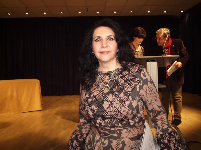 La escritora Rosa López Casero presenta en Coria su nueva novela “La pasión de Balboa”