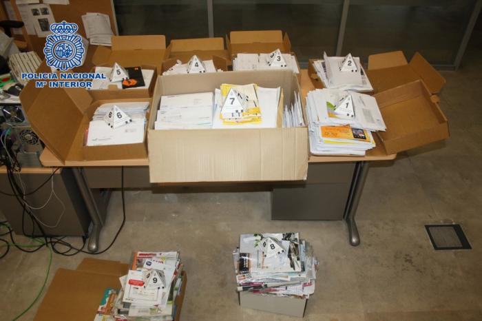 La Policía Nacional detiene a un cartero en Plasencia por apoderarse de 2.274 cartas y diversa correspondencia