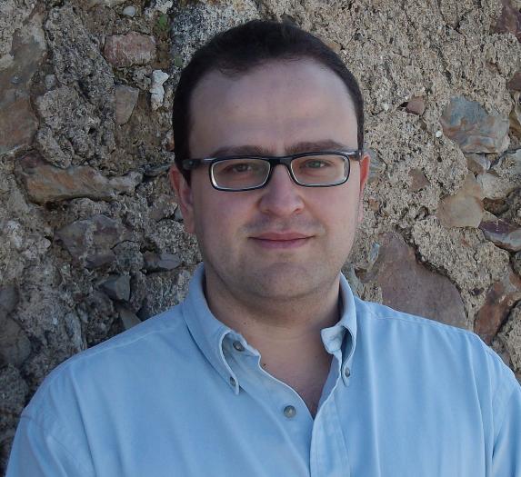 Victor Manuel Jiménez Andrada presentará su libro «Versos del Insomnio» en la casa de cultura de Coria