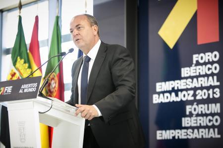 Extremadura se convierte en nexo de la unión estratégica entre España y Portugal en el I Foro Ibérico Empresarial