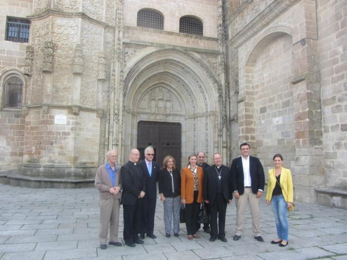 Ballestero muestra su satisfacción por el proyecto de Cultura para mejorar la estabilidad de la catedral