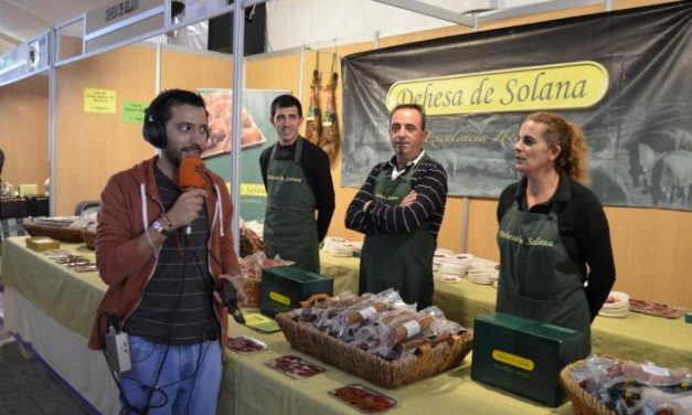 Cientos de personas degustan la gastronomía del Tajo Internacional en Valencia de Alcántara