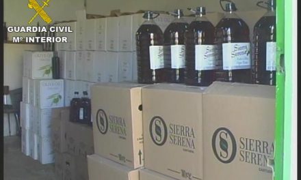 La Guardia Civil recupera más de 3.000 litros de aceite de oliva sustraídos a una empresa pacense de Castuera