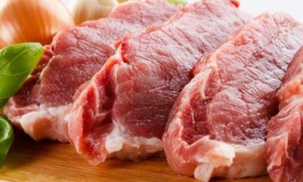 La vida útil de la carne fresca de cerdo ibérico puede alargarse un año y medio, según una tesis extremeña