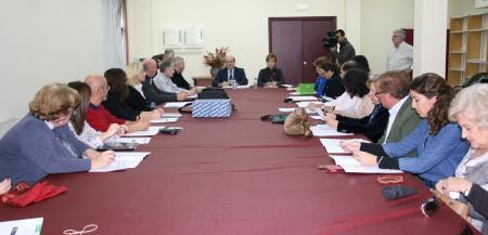 Extremadura constituye el Consejo Asesor del Plan para la Atención Integral contra el Cáncer (PICA)