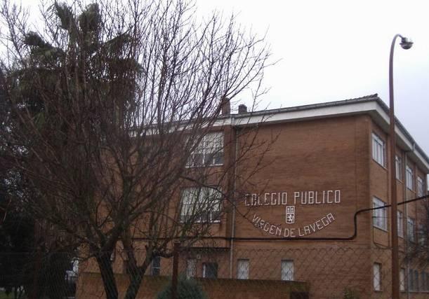 Los centros educativos de Moraleja reciben ceca de 18,000 euros en ayudas para libros de texto