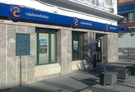 Cajalmendralejo compra 15 oficinas del Banco Caixa Geral, la mayoría de ellas ubicadas en Extremadura