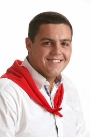 El joven Álvaro Sánchez, de 19 años, será abanderado de la Juventud Cauriense en las fiestas de San Juan