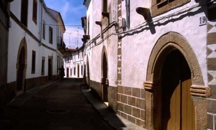 Valencia de Alcántara expondrá el valor turístico del barrio gótico en el seminario del circuito Por Tierras Rayas