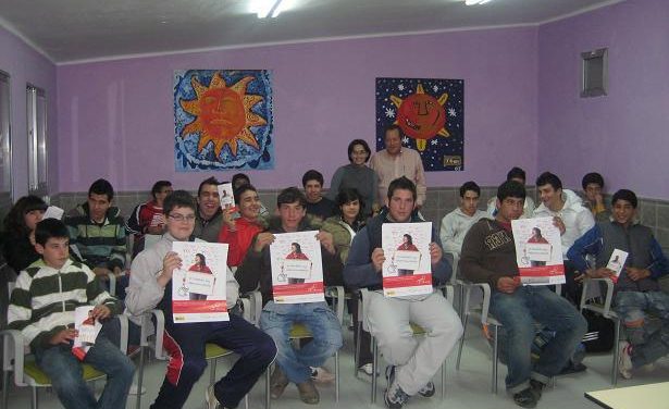 El Centro Joven de Casar de Cáceres presenta el convenio entre el ayuntamiento y la Fundación Cibervoluntarios
