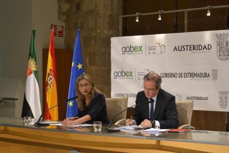 El Gobierno de Extremadura y el Ministerio de Empleo renuevan el convenio para luchar contra el fraude