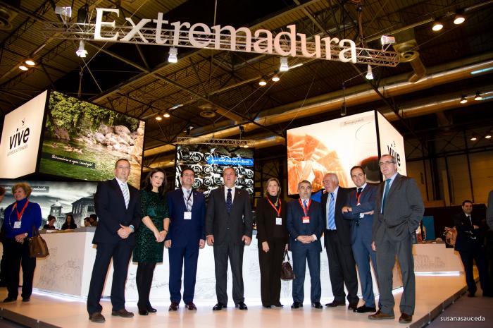 Fernando Manzano plantea el objetivo de doblar la cantidad de turistas en Extremadura en 2020