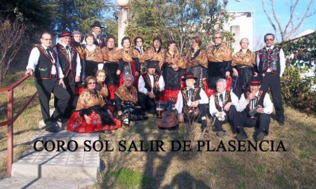 El PSOE de Plasencia organiza un concierto de folclore con el grupo de mayores «Sol Salir»