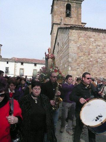 El Ayuntamiento de Moraleja ofrece una exposición de trajes regionales con motivo de las fiestas de San Blas