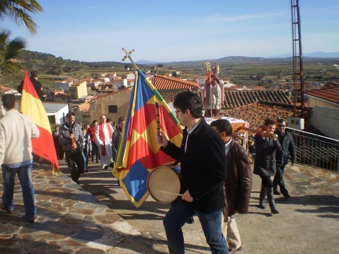 Casillas de Coria celebrará el 3 de febrero las fiestas en honor a San Blas al son de la flauta y del tamboril