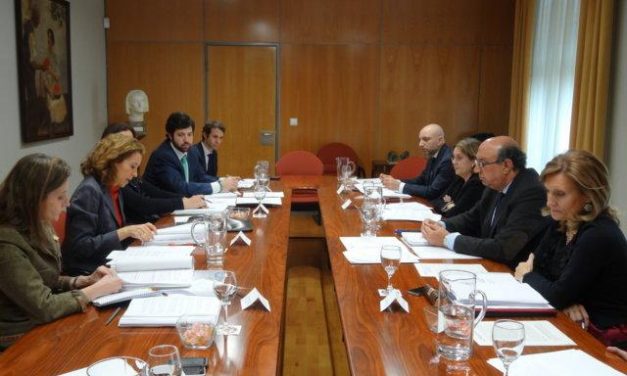 La Delegación del Gobierno y el Ejecutivo central analizan el protocolo de tratamiento de drogas de la región