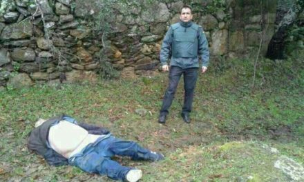 El asesino fallecido hoy durante su detención en Plasencia presenta un impacto de bala en la espalda