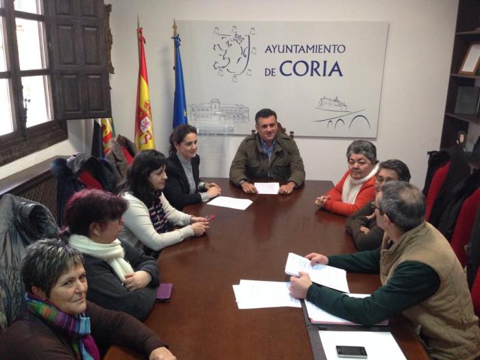 La Asociación de Personas con Discapacidad de Coria y comarca se presenta oficialmente a Ballestero