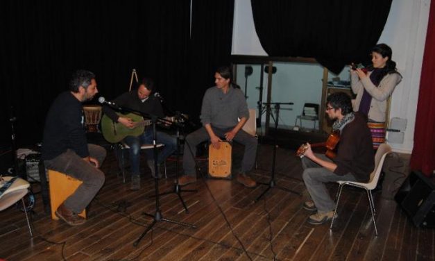 La Jam Session de Valencia de Alcántara congregó guitarristas, baterías y tamborileros de la localidad