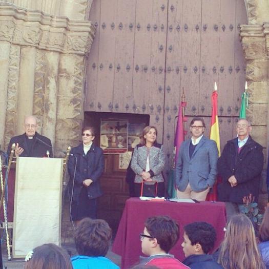Los alumnos de la Escuela Hogar Placentina «adoptan» el monumento de la iglesia de San Nicolás