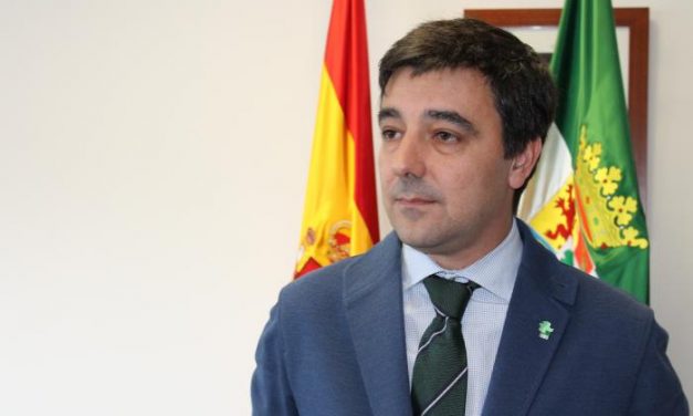 El SES aclara que “ni existe ni existirá” la jubilación forzosa a los 65 años para el personal sanitario en Extremadura