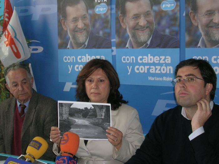 El arreglo de un camino rural en la dehesa boyal enfrenta al PP y al PSOE en el municipio de Casillas de Coria