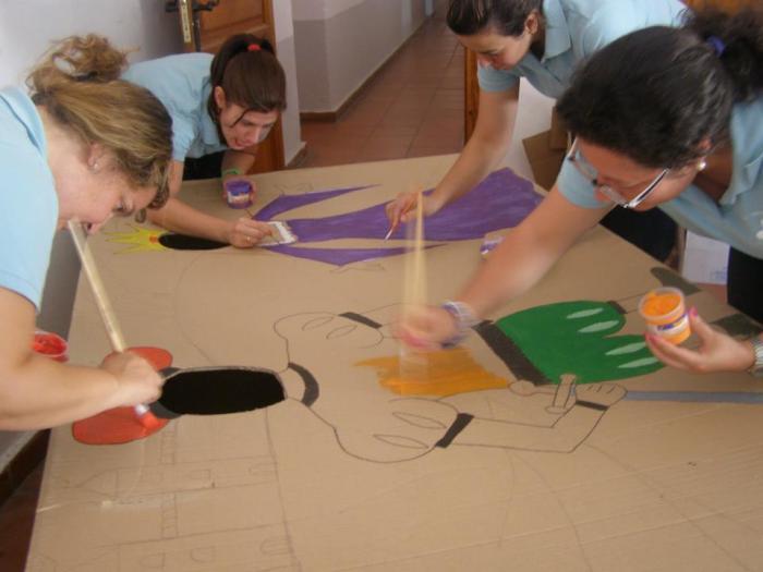 Valencia de Alcántara acogerá este sábado un taller de manualidades con papel para los más pequeños