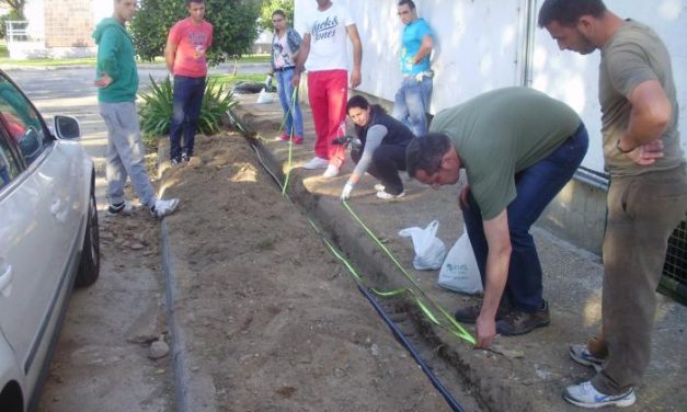 El Centro de Formación del Medio Rural de Moraleja forma a profesionales en mantenimiento de jardines